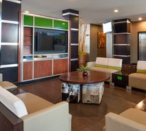 Holiday Inn West Medical Center Lobby
