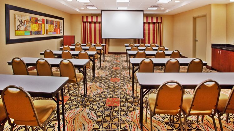 Holiday Inn Express Hotel & Suites Meeting