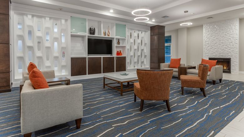 <b>Holiday Inn & Suites Jefferson City Lobby</b>. Images powered by <a href="https://www.leonardoworldwide.com/" title="Leonardo Worldwide" target="_blank">Leonardo</a>.