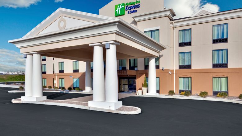 <b>Holiday Inn Express Hotel & Suites Exterior</b>. Images powered by <a href="https://www.leonardoworldwide.com/" title="Leonardo Worldwide" target="_blank">Leonardo</a>.
