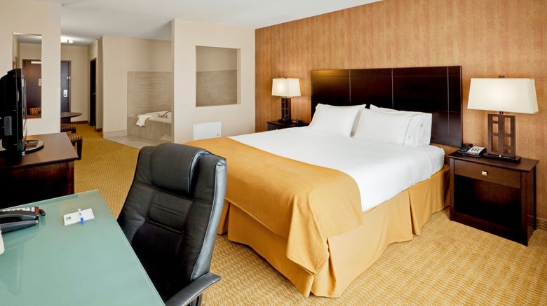 <b>Holiday Inn Express Hotel & Suites Suite</b>. Images powered by <a href="https://www.leonardoworldwide.com/" title="Leonardo Worldwide" target="_blank">Leonardo</a>.