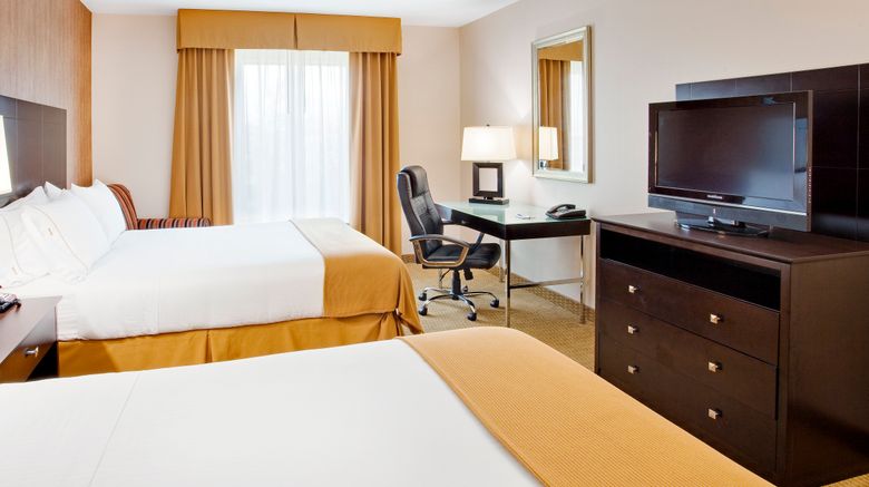 <b>Holiday Inn Express Hotel & Suites Room</b>. Images powered by <a href="https://www.leonardoworldwide.com/" title="Leonardo Worldwide" target="_blank">Leonardo</a>.