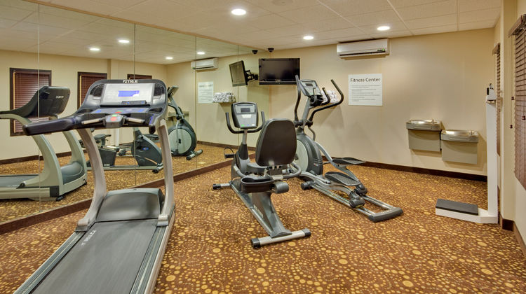 Holiday Inn Express Hotel & Suites Health Club