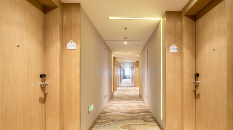 Holiday Inn Express Anshan Downtown Lobby