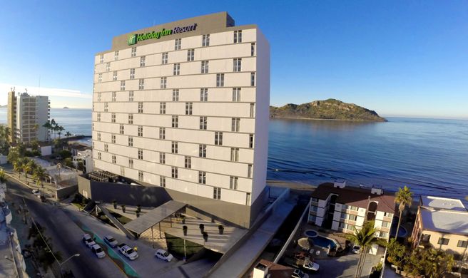Holiday Inn Resort Mazatlan Exterior