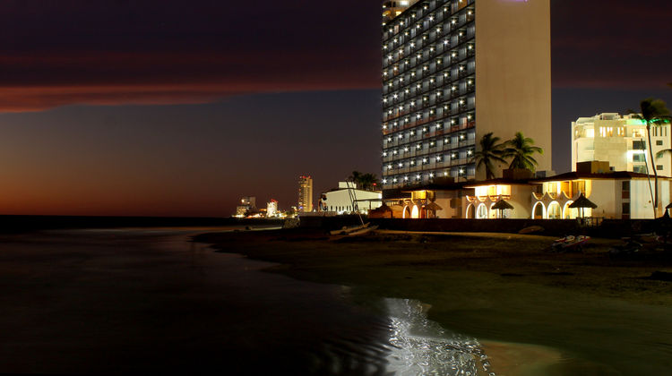 Holiday Inn Resort Mazatlan Exterior