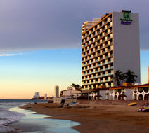 Holiday Inn Resort Mazatlan Exterior