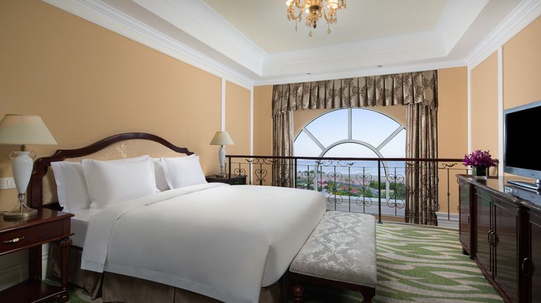 <b>Crowne Plaza Qingdao Ocean Spring Resort Suite</b>. Images powered by <a href="https://www.leonardoworldwide.com/" title="Leonardo Worldwide" target="_blank">Leonardo</a>.