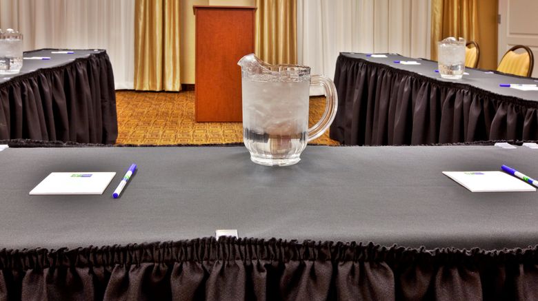 <b>Holiday Inn Express Hotel & Suites Meeting</b>. Images powered by <a href="https://www.leonardoworldwide.com/" title="Leonardo Worldwide" target="_blank">Leonardo</a>.