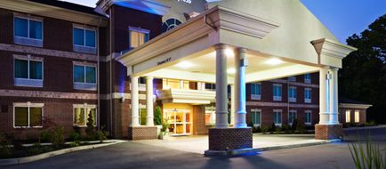 Holiday Inn Express Carrollton Exterior