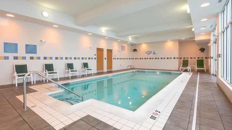 Holiday Inn Pool