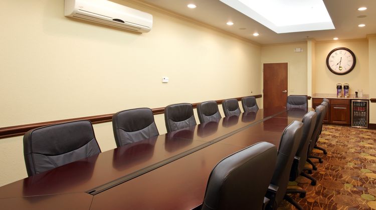 Holiday Inn Express Hotel & Suites Meeting