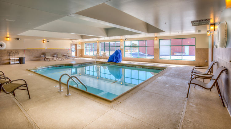 Holiday Inn Express Wichita South Pool