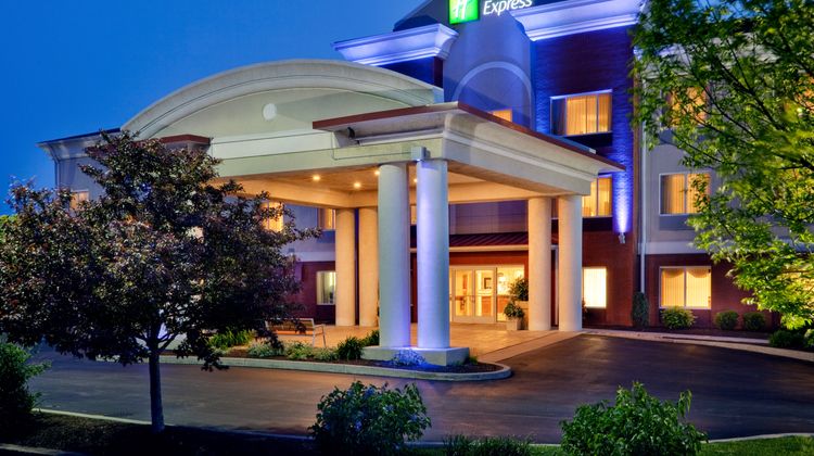 Holiday Inn Express Rochester NE Exterior