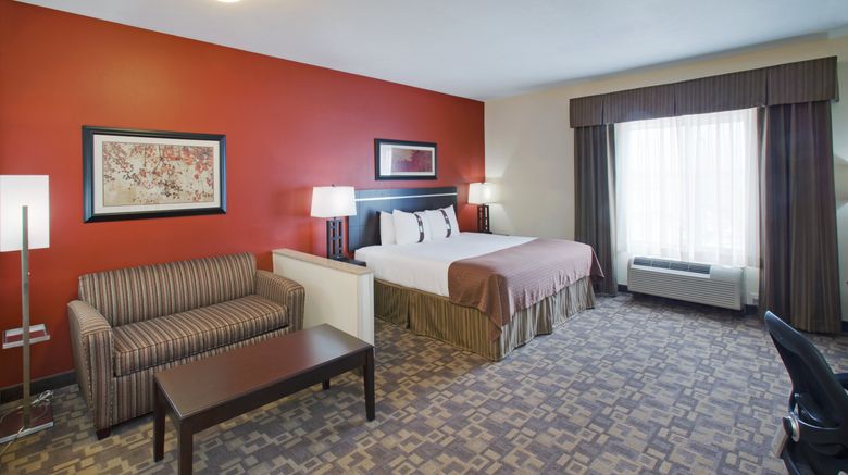 <b>Holiday Inn Lincoln Southwest Room</b>. Images powered by <a href="https://www.leonardoworldwide.com/" title="Leonardo Worldwide" target="_blank">Leonardo</a>.