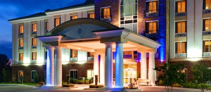 Holiday Inn Express Millington Exterior