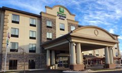 Holiday Inn Express & Suites Butler