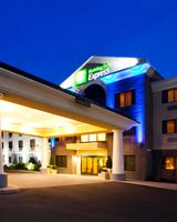 Holiday Inn Express Syracuse Airport