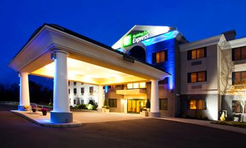 Holiday Inn Express Syracuse Airport