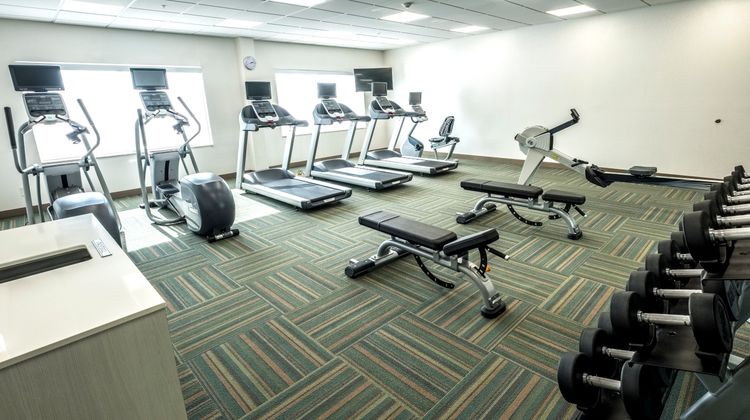 Holiday Inn Express & Suites Commerce Health Club