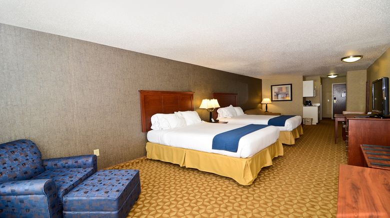 <b>Holiday Inn Express Hotel & Suites Room</b>. Images powered by <a href="https://www.leonardoworldwide.com/" title="Leonardo Worldwide" target="_blank">Leonardo</a>.