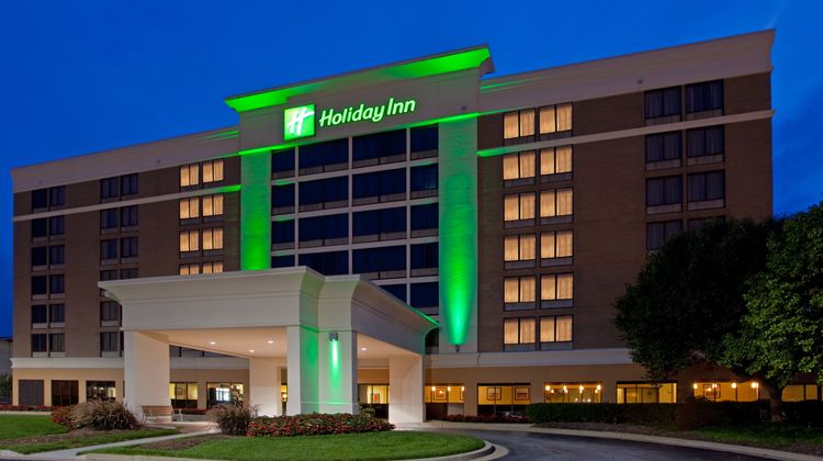 Holiday Inn Timonium Exterior