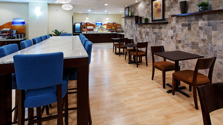 Holiday Inn Express Benicia Restaurant
