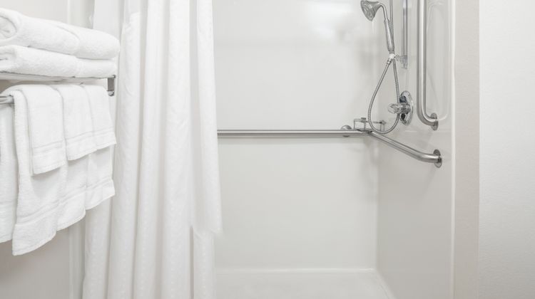 Holiday Inn Express & Suites Clinton Room