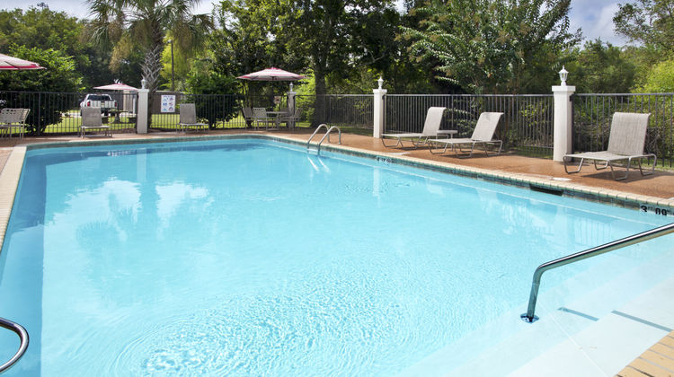 Holiday Inn Express Pool