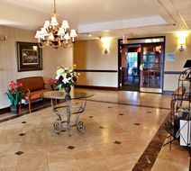 Holiday Inn Express Lobby