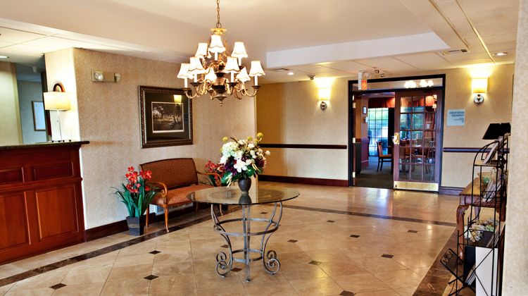Holiday Inn Express Lobby