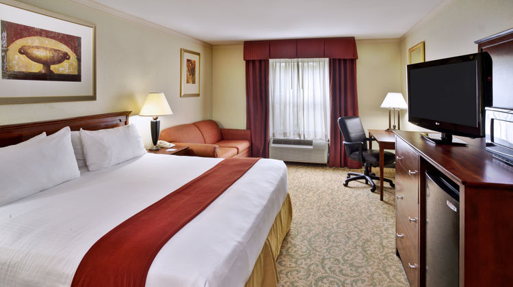 Holiday Inn Express Room
