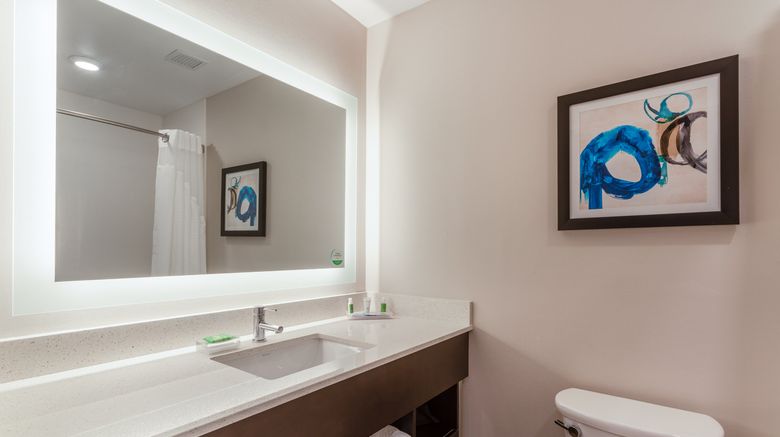 <b>Holiday Inn & Suites Jefferson City Room</b>. Images powered by <a href="https://www.leonardoworldwide.com/" title="Leonardo Worldwide" target="_blank">Leonardo</a>.