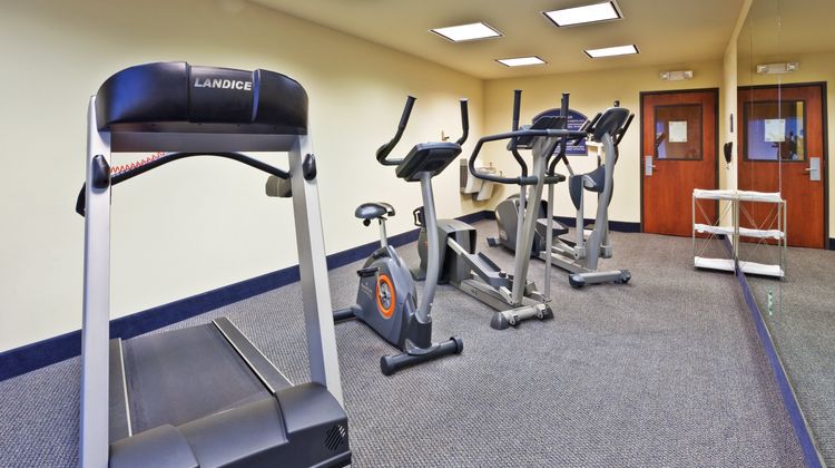 Holiday Inn Express Hotel & Suites Health Club
