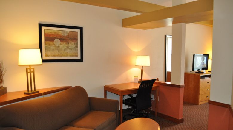 <b>Holiday Inn Express Williamston Suite</b>. Images powered by <a href="https://www.leonardoworldwide.com/" title="Leonardo Worldwide" target="_blank">Leonardo</a>.