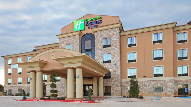 Holiday Inn Express Hotel & Stes Paris Exterior