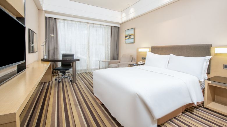 <b>Holiday Inn Express Golden Corridor Room</b>. Images powered by <a href="https://www.leonardoworldwide.com/" title="Leonardo Worldwide" target="_blank">Leonardo</a>.