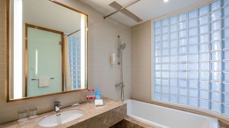 <b>Holiday Inn Express Golden Corridor Suite</b>. Images powered by <a href="https://www.leonardoworldwide.com/" title="Leonardo Worldwide" target="_blank">Leonardo</a>.