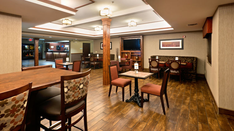 Holiday Inn Express Show Low Restaurant