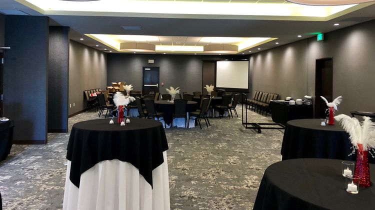 Holiday Inn & Suites Silicon Valley Meeting