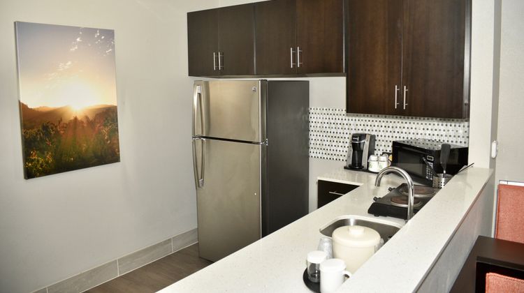 Holiday Inn Windsor Wine Country Suite
