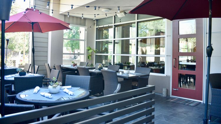 Holiday Inn Windsor Wine Country Restaurant