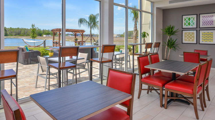 Holiday Inn Express & Suites Trinity Restaurant