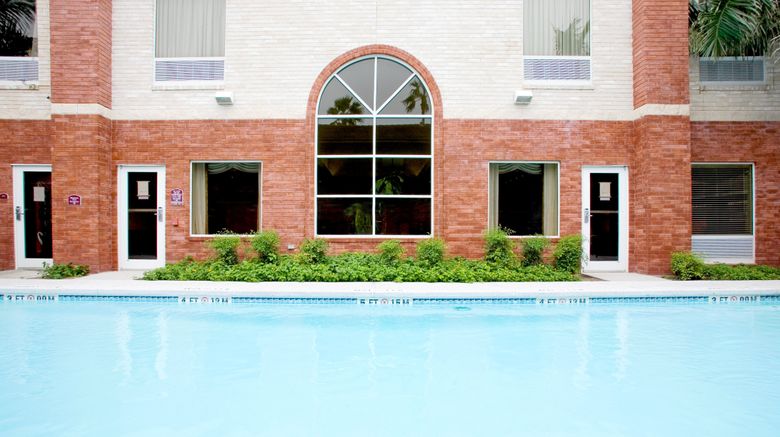 <b>Holiday Inn Express Pool</b>. Images powered by <a href="https://www.leonardoworldwide.com/" title="Leonardo Worldwide" target="_blank">Leonardo</a>.
