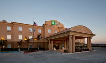 Holiday Inn Express & Suites Zapata