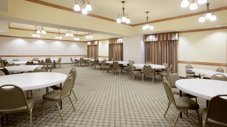 Holiday Inn Express & Suites Zapata Meeting