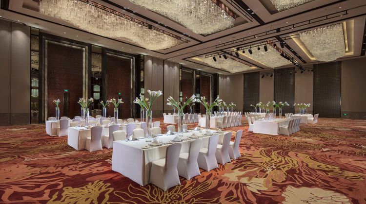 HUALUXE Hotels & Resorts Zhangjiakou Ballroom