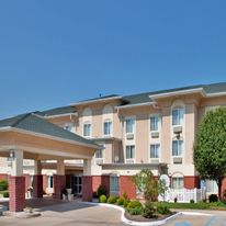 Holiday Inn Express Boonville