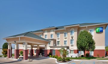 Holiday Inn Express Boonville
