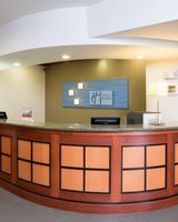 Holiday Inn Express & Suites